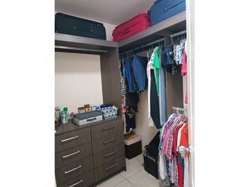 VENDO APARTAMENTO AMOBLADO EN OMAR TORRJA $120.000