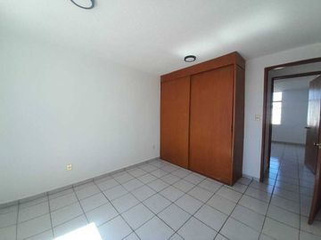 Casa en venta, Fracc. Vista Alegre,  a unas calles de CU