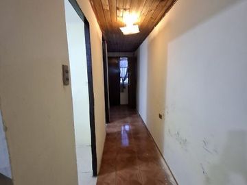 Casa dos pisos remodelada calle Jaspe- La Florida