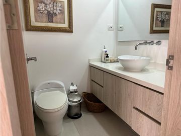 Se Vende Apartamento Con 3 Parqueaderos Barrio La Castellana Armenia