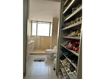 Se Vende Apartamento Con 3 Parqueaderos Barrio La Castellana Armenia