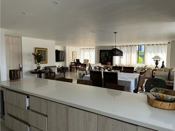 Se Vende Apartamento Con 3 Parqueaderos Barrio La Castellana Armenia