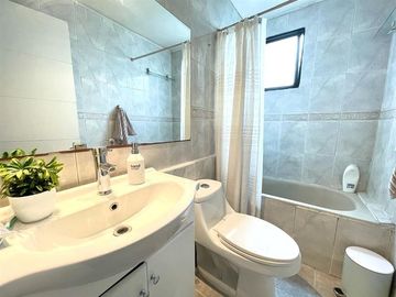 Casa en Venta en MA - Estación Pirque, Metro Ñuble, San Eugenio