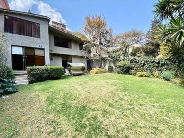 Casa en condominio en venta en Lomas AnAhuac