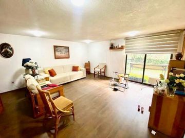 Casa en condominio en venta en Lomas AnAhuac