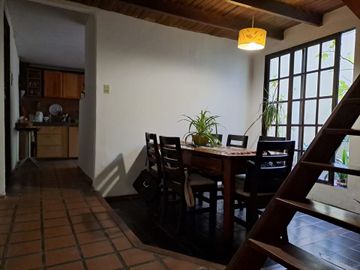 VENTA PH DEPTO 4 AMB C/PATIO EN AVELLANEDA CENTRO
