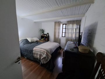 VENTA PH DEPTO 4 AMB C/PATIO EN AVELLANEDA CENTRO