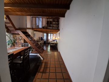 VENTA PH DEPTO 4 AMB C/PATIO EN AVELLANEDA CENTRO