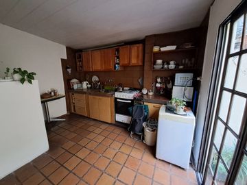VENTA PH DEPTO 4 AMB C/PATIO EN AVELLANEDA CENTRO