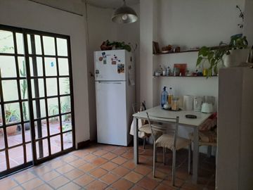 VENTA PH DEPTO 4 AMB C/PATIO EN AVELLANEDA CENTRO