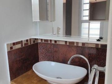 VENTA DE EXCELENTE DEPARTAMENTO DUPLEX 3 AMBIENTES EN LUIS GUILLÓN CON COCHERA - EN COMPLEJO - 80 M²