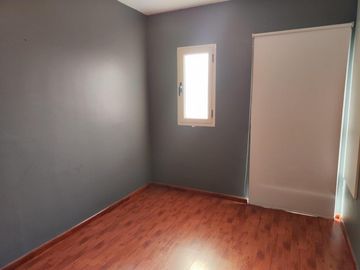 VENTA DE EXCELENTE DEPARTAMENTO DUPLEX 3 AMBIENTES EN LUIS GUILLÓN CON COCHERA - EN COMPLEJO - 80 M²