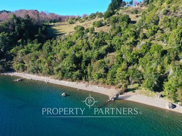 Terreno con excelente vista y acceso al Lago Ranco