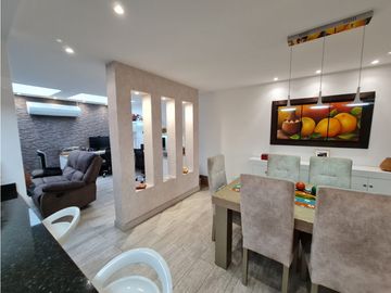 Hermosa casa Quintas de Don Simón conjunto