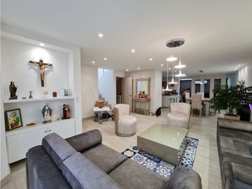 Hermosa casa Quintas de Don Simón conjunto