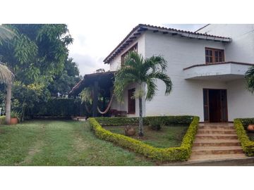 CASA EN CONDOMINIO A 5 MINUTOS UNIVERSIDAD SAN MARTN