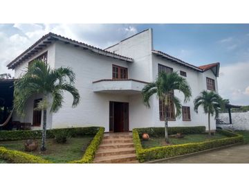 CASA EN CONDOMINIO A 5 MINUTOS UNIVERSIDAD SAN MARTN