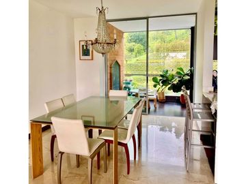 VENDO  APARTAMENTO POBLADO LOS BALSOS
