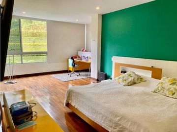 VENDO  APARTAMENTO POBLADO LOS BALSOS