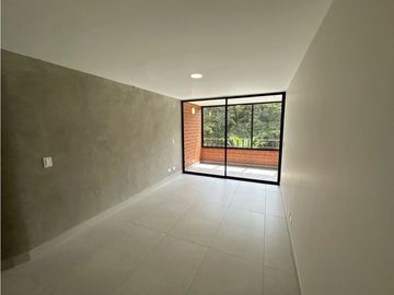 HERMOSO APARTAMENTO REMODELADO CERCA A OVIEDO