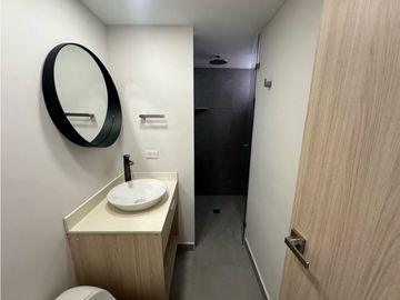 HERMOSO APARTAMENTO REMODELADO CERCA A OVIEDO