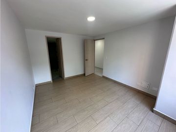 HERMOSO APARTAMENTO REMODELADO CERCA A OVIEDO