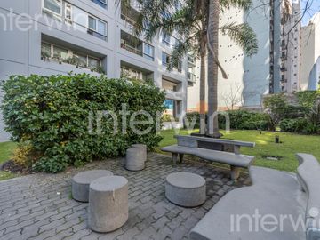 Departamento de 4 ambientes con cochera y baulera, Palermo - Palermo View- Venta.