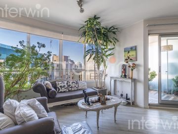 Departamento de 4 ambientes con cochera y baulera, Palermo - Palermo View- Venta.