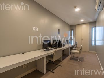 Departamento de 4 ambientes con cochera y baulera, Palermo - Palermo View- Venta.