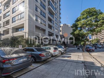 Departamento de 4 ambientes con cochera y baulera, Palermo - Palermo View- Venta.
