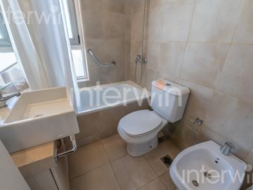 Departamento de 4 ambientes con cochera y baulera, Palermo - Palermo View- Venta.