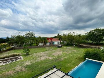 Casa en Venta / Renta en Fracc Santa Sofía Country Club (AMUEBLADA)