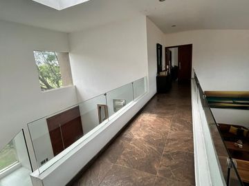 Casa en Venta / Renta en Fracc Santa Sofía Country Club (AMUEBLADA)
