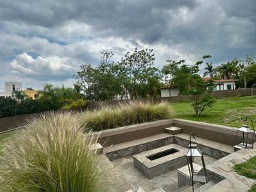 Casa en Venta / Renta en Fracc Santa Sofía Country Club (AMUEBLADA)