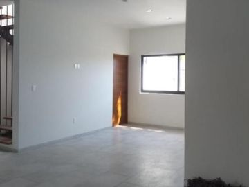 CASA EN VENTA ZONA DORADA, VISTA HERMOSA, CUERNAVACA