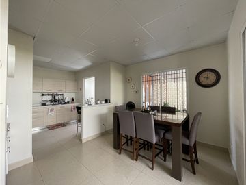 Se vende Casa en Montelimar (AD)