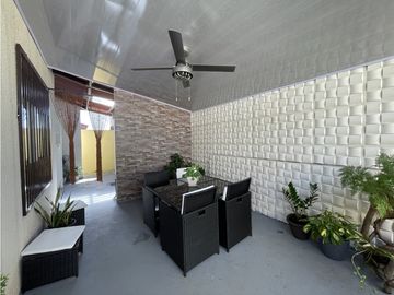 Se vende Casa en Montelimar (AD)