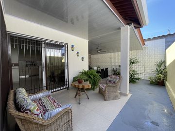 Se vende Casa en Montelimar (AD)