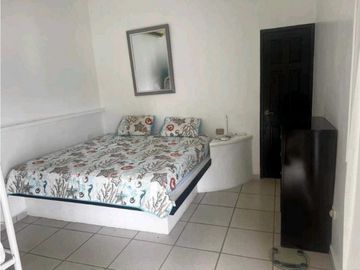 VENTA  DE CASA EN PUNTA BARCO VIEJO, LINDA Y AMUEBLADA