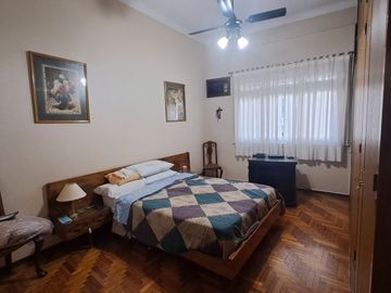 VENTA PH 4 AMBIENTES CON PATIO EN BARRACAS CABA
