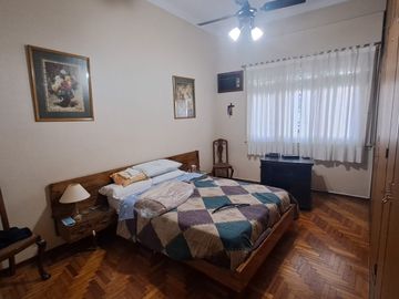 VENTA PH 4 AMBIENTES CON PATIO EN BARRACAS CABA