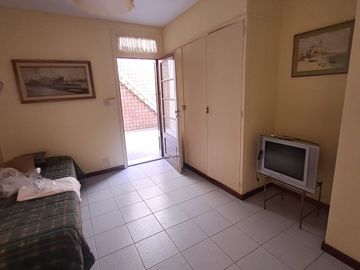 VENTA PH 4 AMBIENTES CON PATIO EN BARRACAS CABA