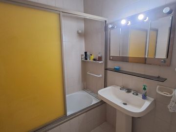 VENTA PH 4 AMBIENTES CON PATIO EN BARRACAS CABA