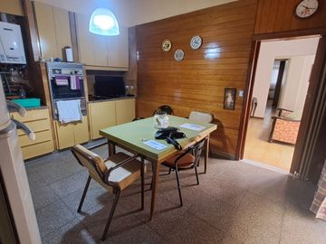 VENTA PH 4 AMBIENTES CON PATIO EN BARRACAS CABA
