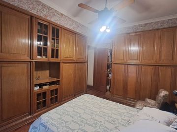 VENTA SEMIPISO 4 AMBIENTES CON PARRILLA CABA