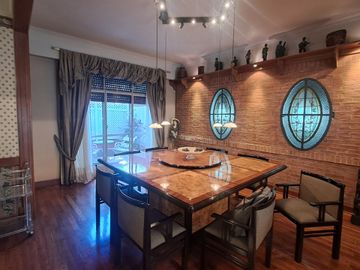 VENTA SEMIPISO 4 AMBIENTES CON PARRILLA CABA