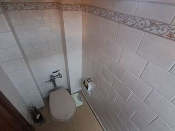 VENTA SEMIPISO 4 AMBIENTES CON PARRILLA CABA