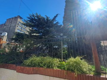 VENTA SEMIPISO 4 AMBIENTES CON PARRILLA CABA