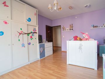 Venta casa en barrio Agustinas I, Villa Udaondo