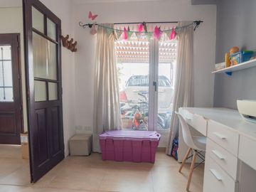 Venta casa en barrio Agustinas I, Villa Udaondo